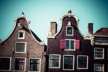 Amsterdam kanal ve Bisiklet
