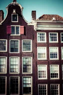 Amsterdam kanal ve Bisiklet