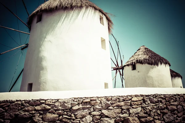 Dettaglio del mulino a vento sull'isola di Mykonos, Grecia . — Foto Stock