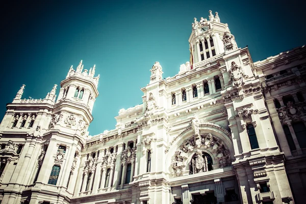 Palacio de Comunicaciones en la Plaza de Cibeles de la ciudad de Madrid, España . —  Fotos de Stock