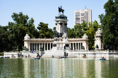 anısına anıt Kral alfonso XII, retiro park, madrid, İspanya