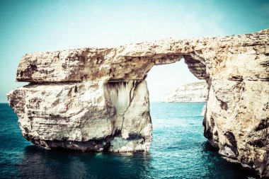 Gök Pencere, Malta 'nın Gozo adasındaki ünlü taş kemer.