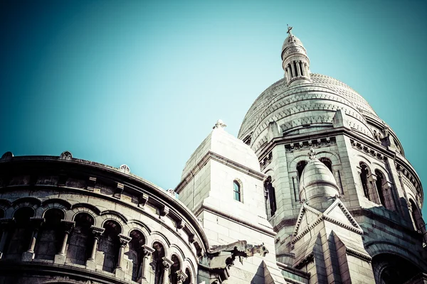 Sacre Coeur Basilica, close up at a summer day. Paris — Stock Photo, Image