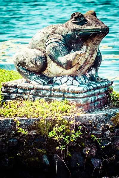 Храм Пура-Улун-Дану на озері Бератан. Балі — стокове фото