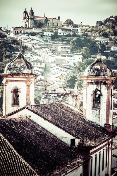 Zicht op de Unesco werelderfgoedstad Ouro Preto in Minas Gerais Brazilië — Stockfoto