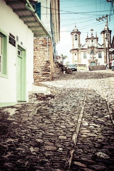 Vista da igreja de nossa senhora do carmo do patrimônio mundial da unesco cidade de ouro preto em minas gerais brasil — Fotografia de Stock