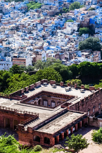 Weergave van jodhpur, de blauwe stad, vanaf mehrangarh fort, rajasthan, india — Stockfoto