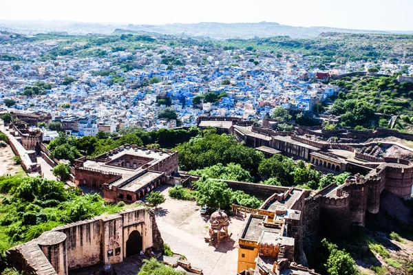 Weergave van jodhpur, de blauwe stad, vanaf mehrangarh fort, rajasthan, india — Stockfoto