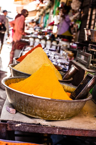 Mercado de especiarias tradicionais na Índia . — Fotografia de Stock