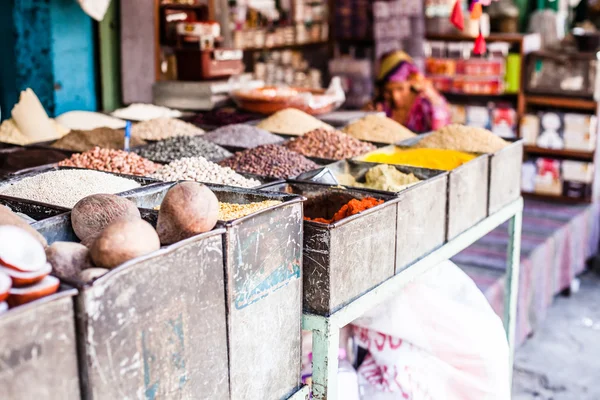 Indian Marketstall selling ingredients — Stock Photo, Image