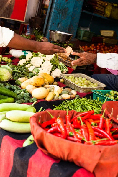 Red paprica in traditional vegetable market in India. — Stock Photo, Image