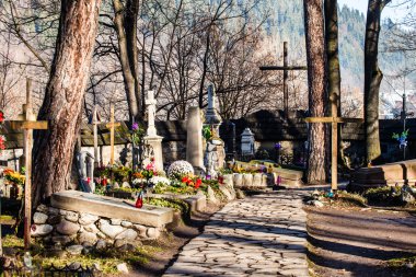 Zakopane, Polonya eski mezarlığı na peksowym brzyzku