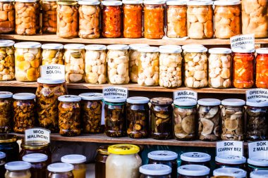 Zakopane, Polonya tradtional mallar ile stand