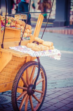 geleneksel Lehçe füme peynir oscypek açık piyasada: zakopane
