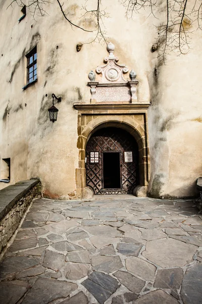 Niedzica Castle at Czorsztyn Lake in Poland — Stock Photo, Image