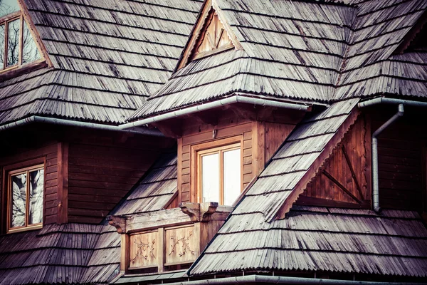 Traditionelle polnische Holzhütte aus Zakopane, Polen. — Stockfoto