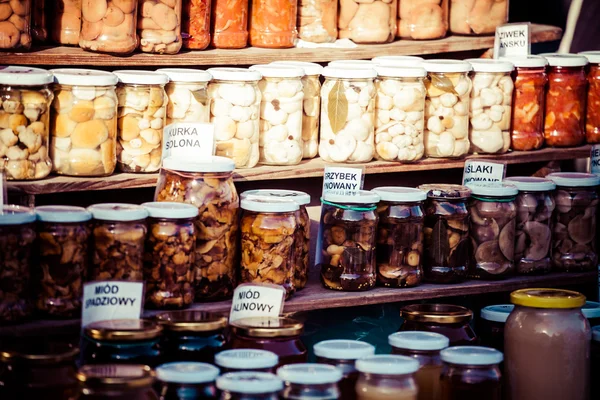 Stand con prodotti tradizionali a Zakopane, Polonia — Foto Stock