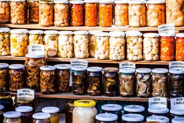 Stand con productos tradicionales en Zakopane, Polonia —  Fotos de Stock