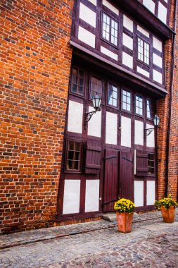 13. yüzyılda leaning tower (krzywa wieza), torun, Polonya