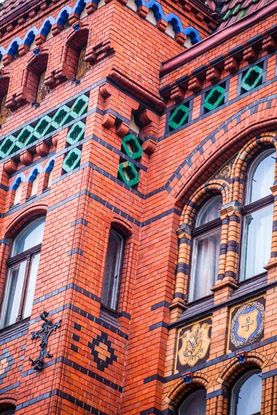 Arquitectura tradicional en la famosa ciudad polaca, Torun, Polonia . — Foto de Stock