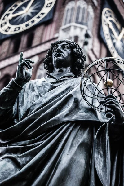 Monument of great astronomer Nicolaus Copernicus, Torun, Poland — Stock Photo, Image