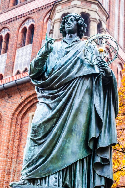 Anıt büyük astronom nicolaus copernicus, torun, Polonya — Stok fotoğraf