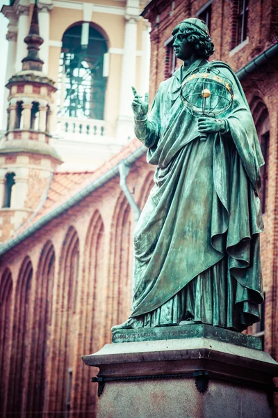 Monument of great astronomer Nicolaus Copernicus, Torun, Poland — Stock Photo, Image