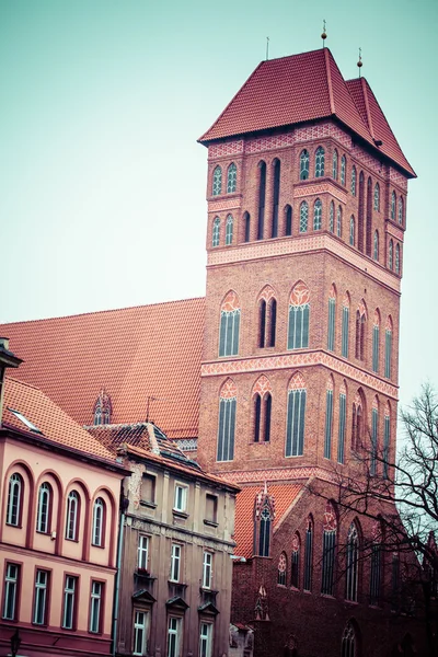 Gotische Pfarrkirche des Hl. Jakobs, des ehemaligen Zisterziensermeisters 1309-1350. torun, polen. — Stockfoto