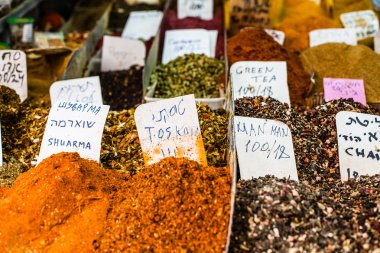 Baharatlar açık piyasa İsrail'nde.
