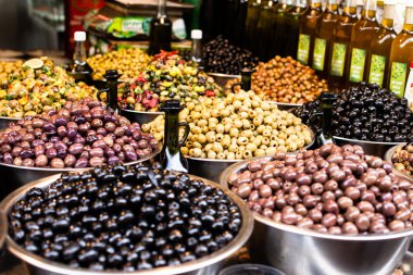 Yerel Pazar, tel aviv, İsrail zeytin çeşitleri