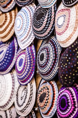 takke - geleneksel Yahudi şapkalar, İsrail.