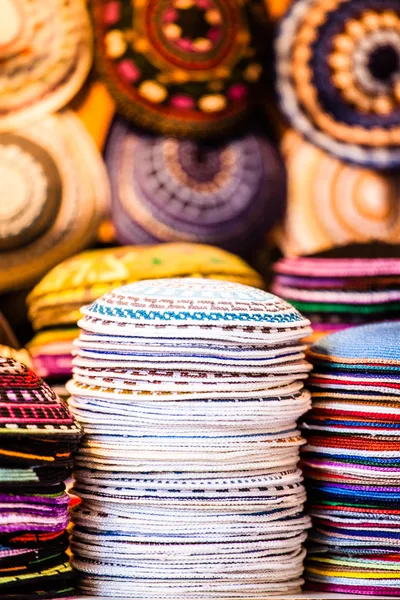 Yarmulke - roupa de cabeça judaica tradicional, Israel . — Fotografia de Stock