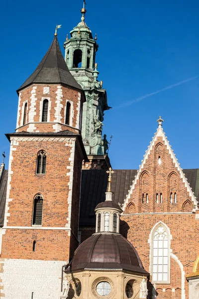Wawelkathedrale - berühmtes polnisches Wahrzeichen auf dem Wawelhügel in Krakau — Stockfoto