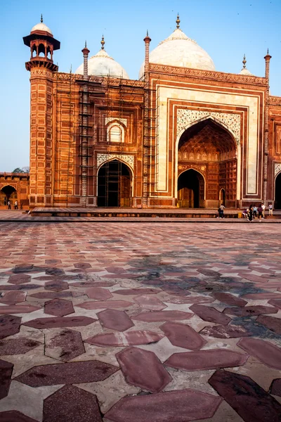Тадж-Махал, знаменитий історичний пам'ятник, пам'ятник любові, найбільший білий мармурової гробниці в Індії, Агра, Уттар-Прадеш — стокове фото