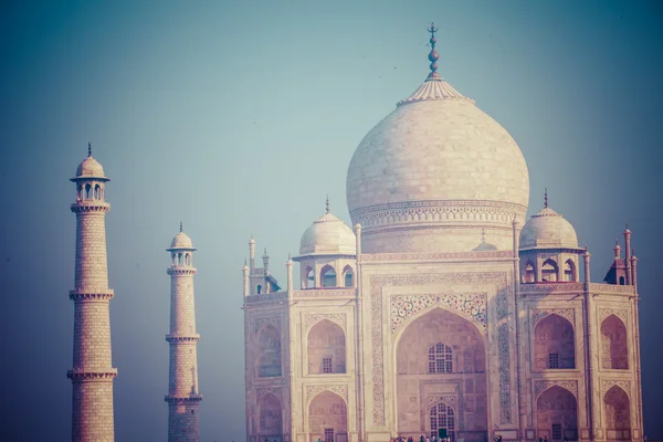 Taj mahal, ünlü tarihi bir anıt, bir anıt aşk, Hindistan, agra, uttar Pradesh büyük beyaz mermer mezar — Stok fotoğraf