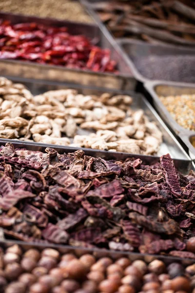 Indian colored spices at local market in, India — Stock Photo, Image