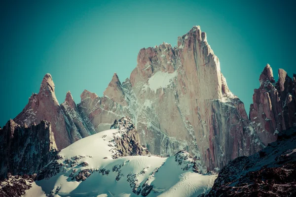 Bela paisagem natural com Mt. Fitz Roy como visto no Parque Nacional Los Glaciares, Patagônia, Argentina — Fotografia de Stock