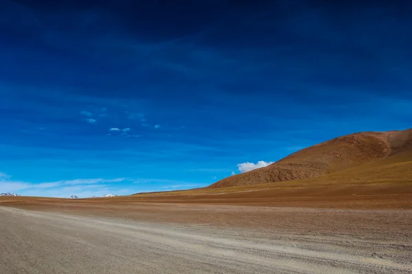 Um deserto no altiplano dos andes na Bolívia — Fotografia de Stock