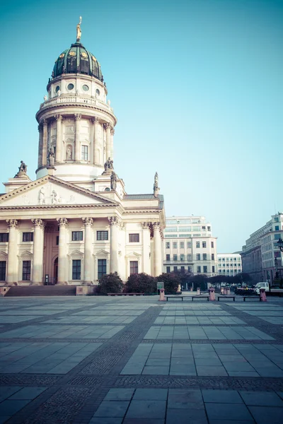 Gendarmenmarkt in Berlin, Germany. View on German Cathedral and Konzerthaus. — Stock Photo, Image