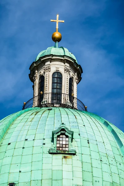 Wien, Österrike - berömda peterskirche (saint peter's church) — Stockfoto