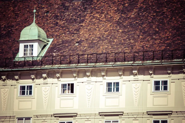 Historical monument at the Royal Palace in Vienna — Stock Photo, Image