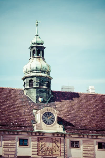 Monumento histórico en el Palacio Real de Viena — Foto de Stock