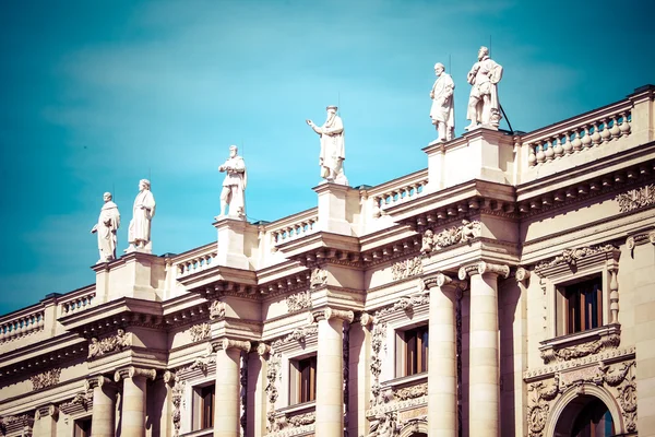 Kunsthistorisches museum på museum district, Wien, Österrike — Stockfoto