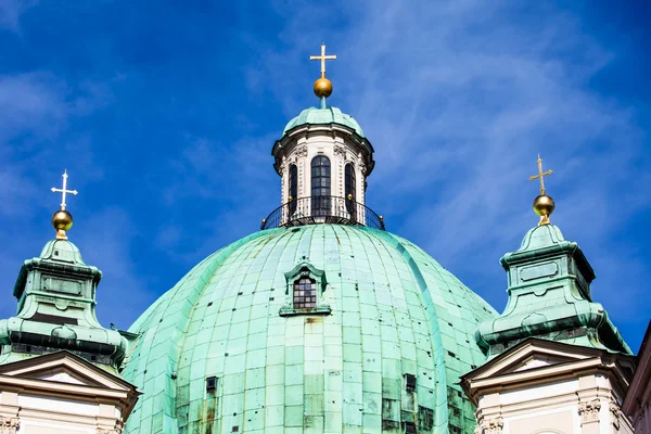 Vienna, Austria Peterskirche (Gereja Santo Petrus) yang terkenal ) — Stok Foto