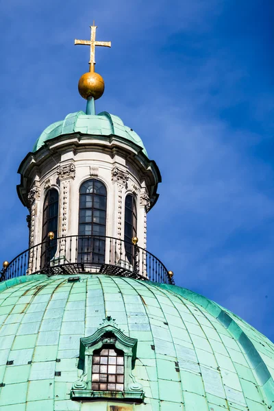 Vienna, Oostenrijk - beroemde peterskirche (Sint-Pieterskerk) — Stockfoto