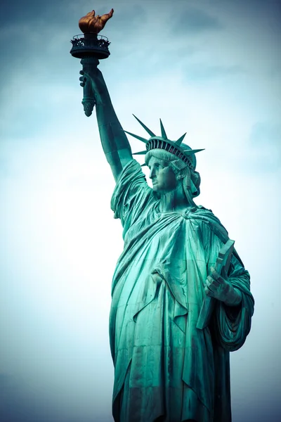 Estatua de la Libertad en la ciudad de Nueva York — Foto de Stock