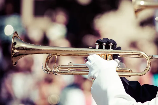 Brass Band en uniforme performant — Photo