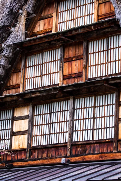 Village japonais traditionnel et historique Ogimachi - Shirakawa-go, Japon — Photo