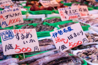  Tsukiji Balık pazarı, Japonya.