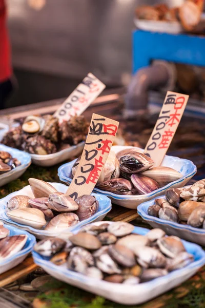 Mercado de peixe de Tsukiji, Japão . — Fotografia de Stock